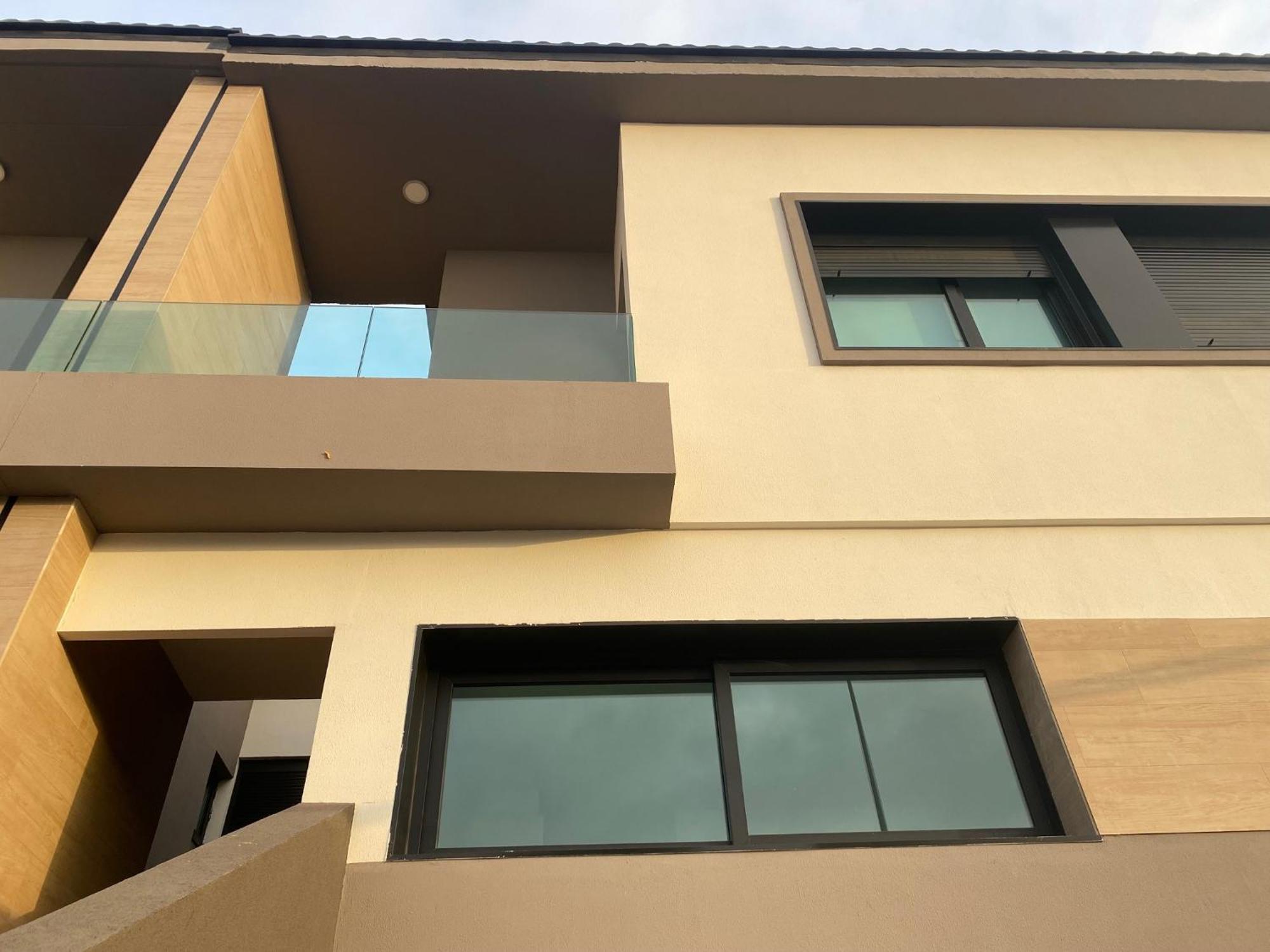 Piso Moderno En Duplex En Residencial Brisabai *
